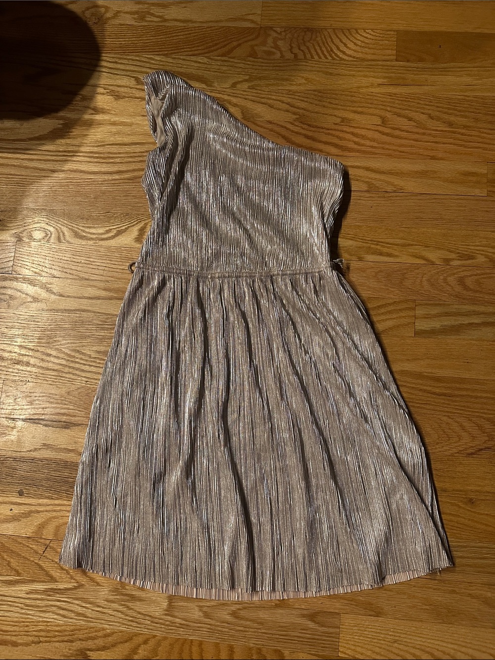 Express One-Shoulder Pleated Metallic Dress - Silver